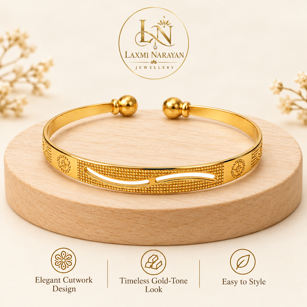 Single cutwork kada on wooden display with brand logo and three highlights